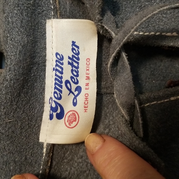 Vintage Suede Leather Poncho/Cape - Picture 7 of 7